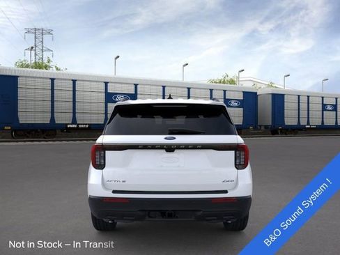 New 2026 Ford Explorer Active AWD/4WD image 5