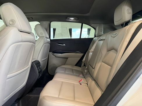 Used 2020 Cadillac XT4 Premium Luxury FWD image 17