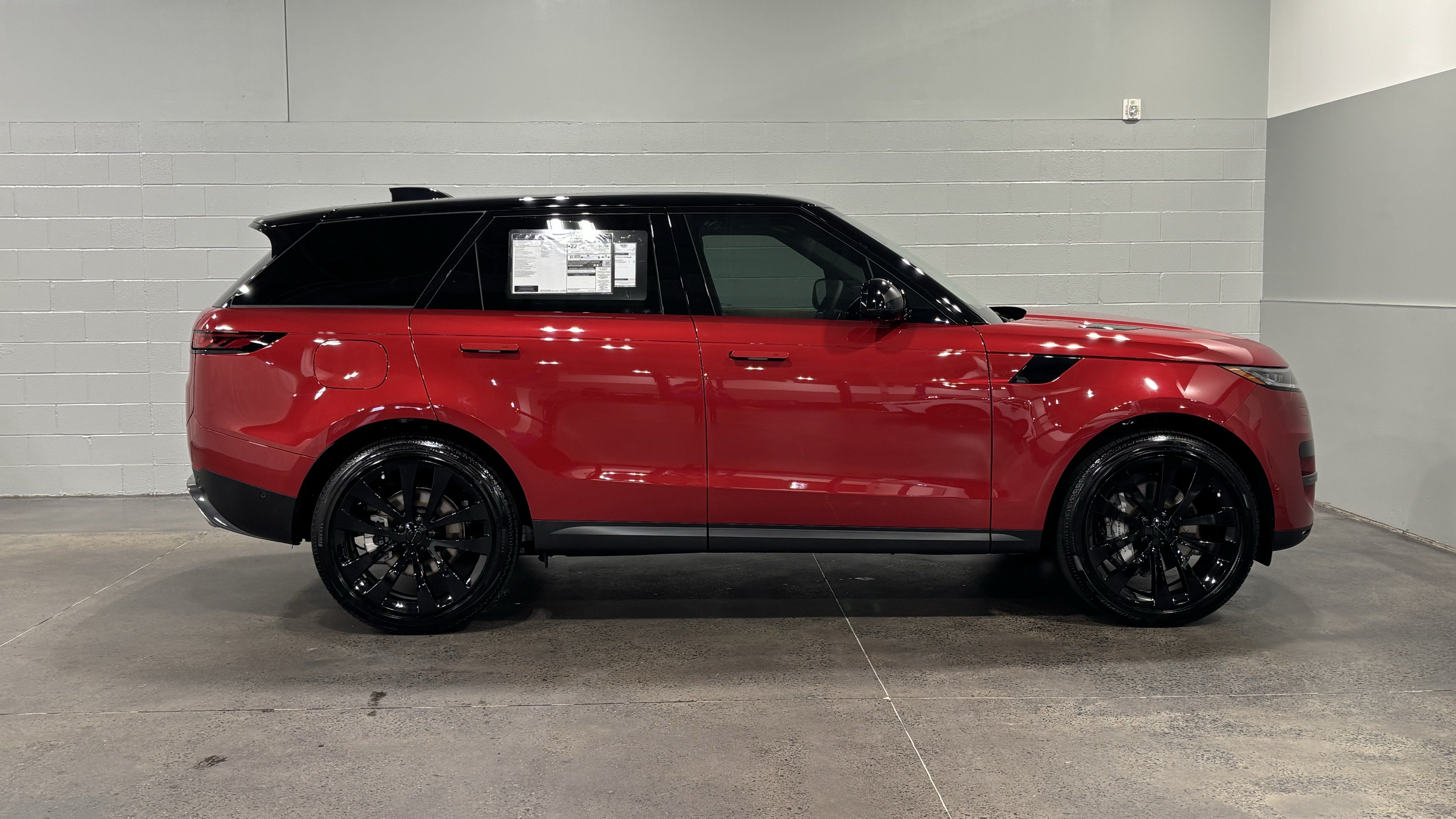 New 2026 Land Rover Range Rover Sport SE AWD/4WD image 13