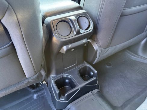 Used 2021 Jeep Wrangler Unlimited Sport AWD/4WD image 33
