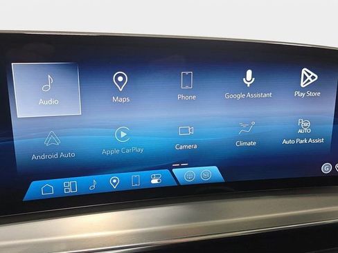 Certified 2024 Cadillac Lyriq Luxury image 18