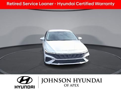 Certified 2025 Hyundai Elantra Blue image 3