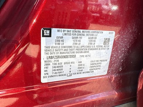 Used 2022 Buick Envision Avenir w/ Technology Package II image 30