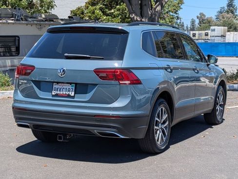 Used 2019 Volkswagen Tiguan SE w/ Panoramic Sunroof Package FWD image 5