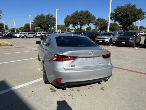 Used 2016 Lexus IS 200t image 6