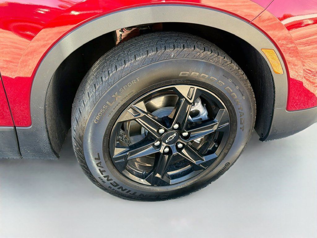 Used 2023 Chevrolet Blazer LT w/ Convenience Package FWD image 11