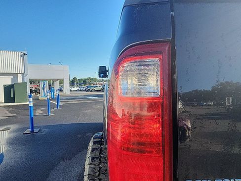 Used 2011 Ford F250 Lariat w/ Lariat Ultimate Pkg AWD/4WD image 10