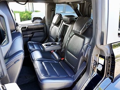 Used 2025 Ford Bronco Outer Banks image 16