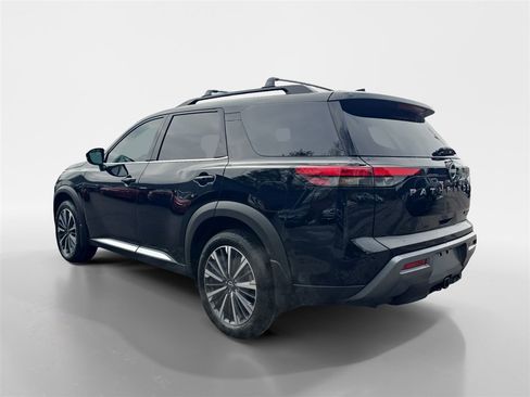 New 2026 Nissan Pathfinder Platinum w/ Cargo Package AWD/4WD image 3
