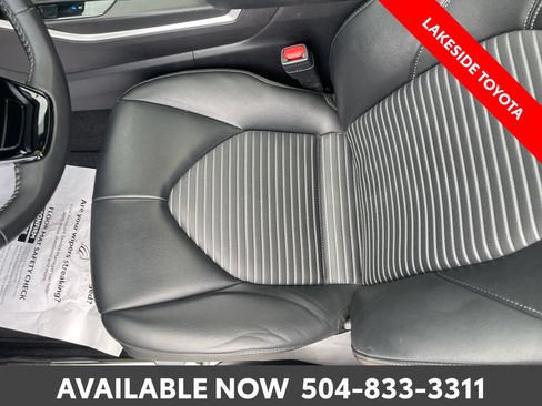 Certified 2024 Toyota Highlander XSE FWD image 30