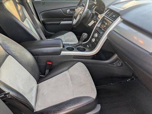 Used 2013 Ford Edge SEL image 21