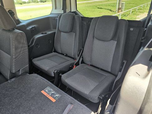 Used 2017 Ford Transit Connect XL FWD image 13
