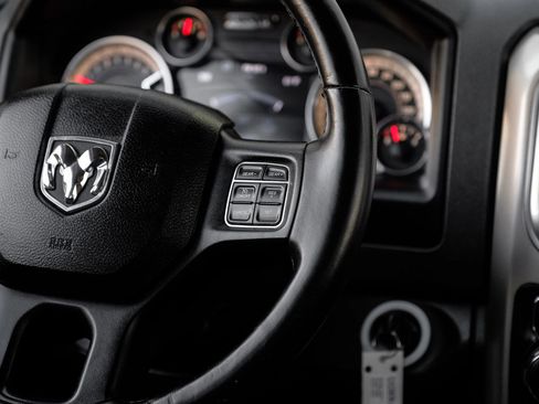 Used 2016 RAM 1500 Big Horn image 25