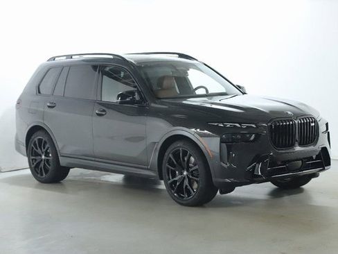 Used 2026 BMW X7 M60i image 11