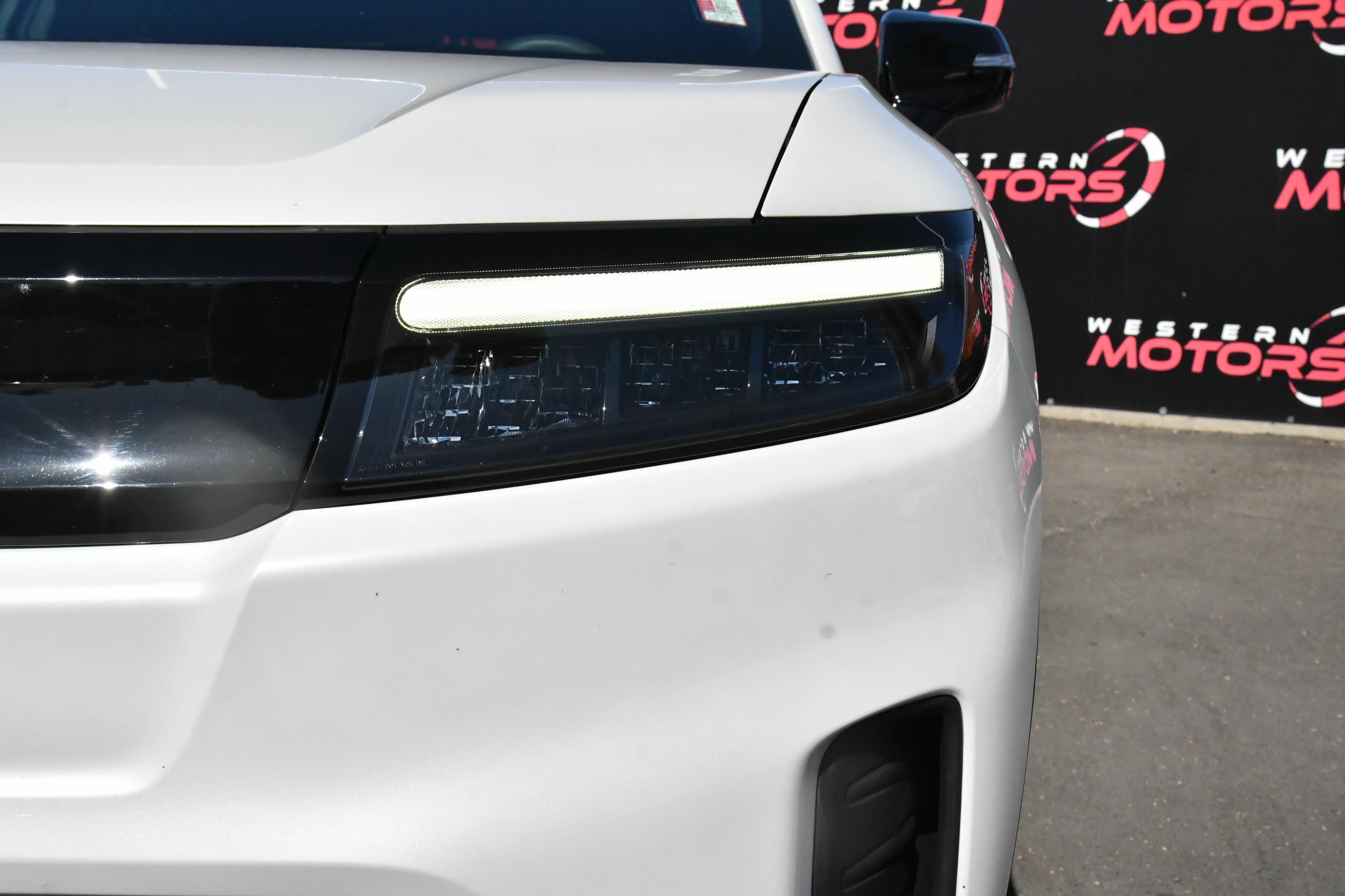 Used 2024 Honda Prologue EX image 11