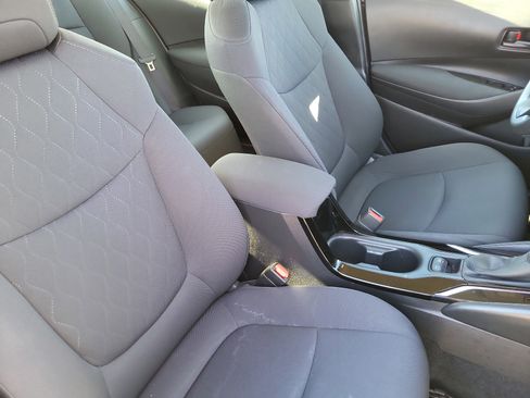 Used 2022 Toyota Corolla LE w/ Carpet Mat Package (TMS) image 13