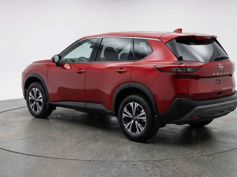 Used 2025 Nissan Rogue SV image 6