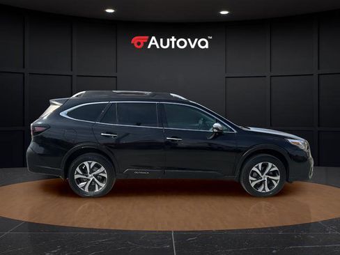 Used 2022 Subaru Outback Touring AWD/4WD image 6