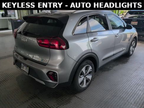 Used 2022 Kia Niro LX FWD image 3