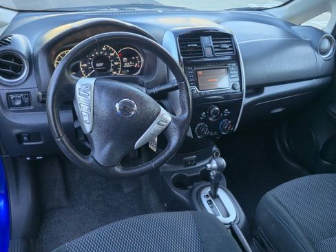 Used 2017 Nissan Versa Note SV FWD image 6