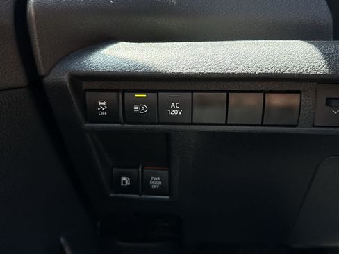 Used 2022 Toyota Sienna XSE w/ XSE Plus Package AWD/4WD image 22