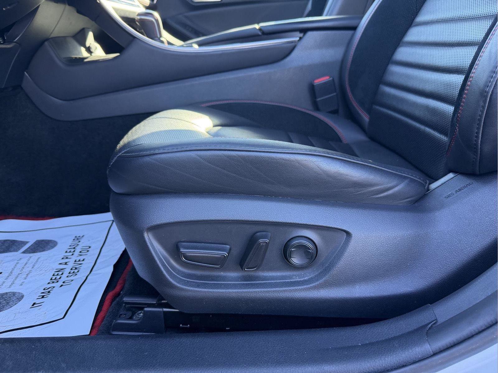 Used 2020 Toyota Avalon TRD FWD image 11