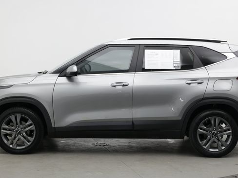 Used 2023 Kia Seltos S FWD image 5