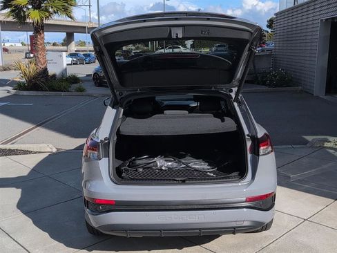 Used 2024 Audi Q4 e-tron Premium Plus w/ Premium Plus AWD/4WD image 16