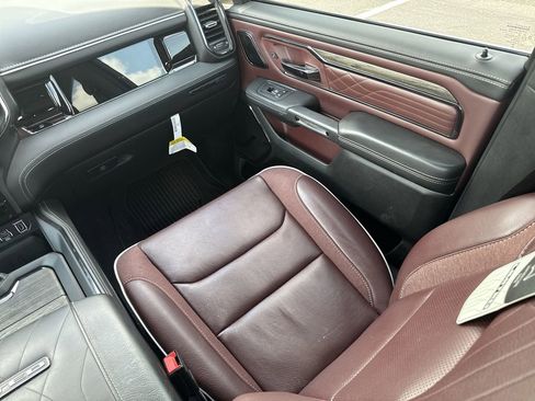 Used 2025 RAM 1500 Limited AWD/4WD image 27