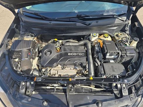 Used 2019 Chevrolet Equinox LT FWD image 30