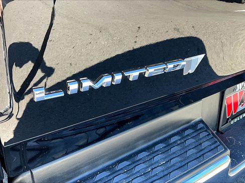 Used 2019 RAM 1500 Limited AWD/4WD image 25