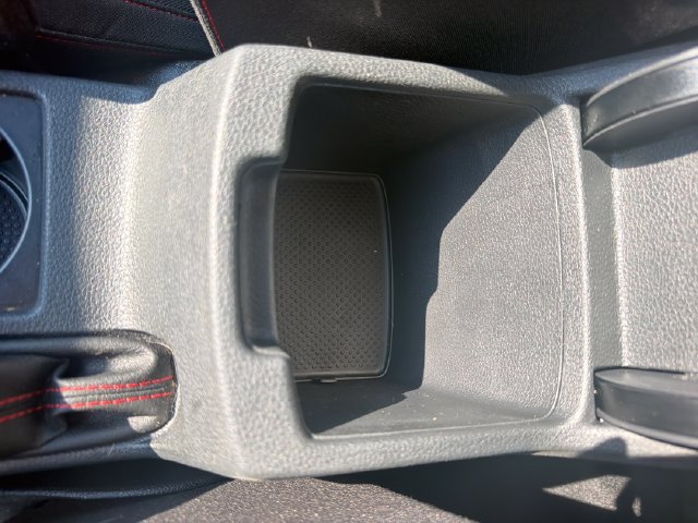 Used 2019 Volkswagen Golf 4-Door FWD image 26