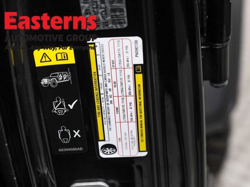 Used 2023 Jeep Wrangler Unlimited w/ Cold Weather Group image 38