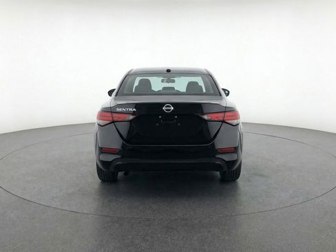 Used 2025 Nissan Sentra SV image 7