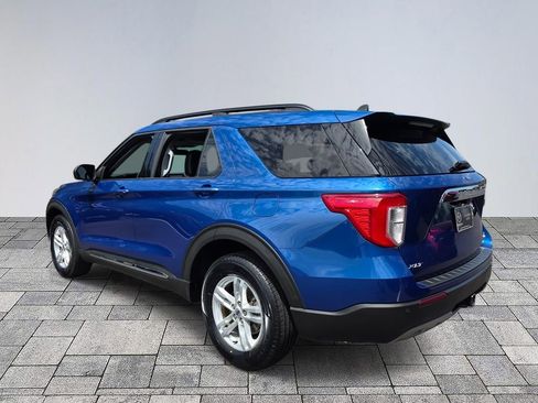 Used 2022 Ford Explorer XLT w/ Equipment Group 202A AWD/4WD image 5