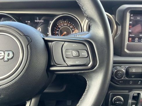 Used 2018 Jeep Wrangler Sport S image 18