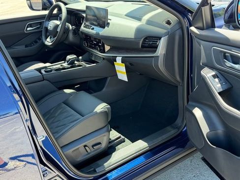 New 2026 Nissan Rogue Platinum AWD/4WD image 27
