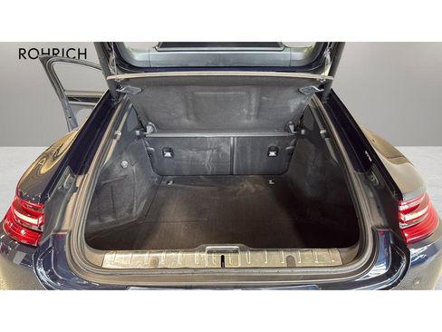 Used 2018 Porsche Panamera 4 image 11