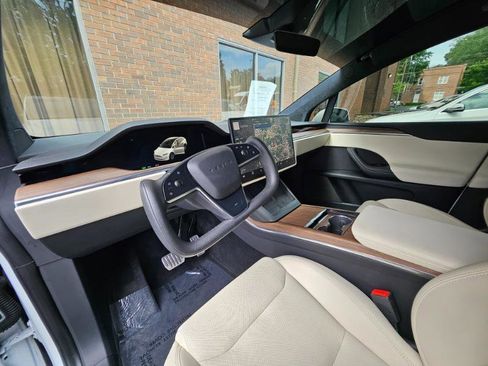 Used 2023 Tesla Model X AWD/4WD image 39