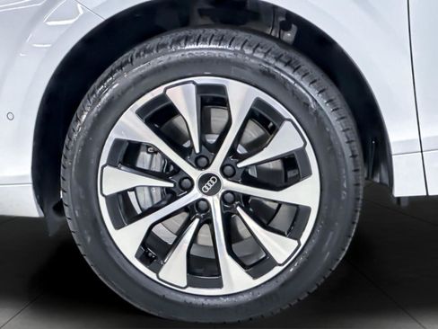 New 2026 Audi Q3 quattro 2.0T AWD/4WD image 25