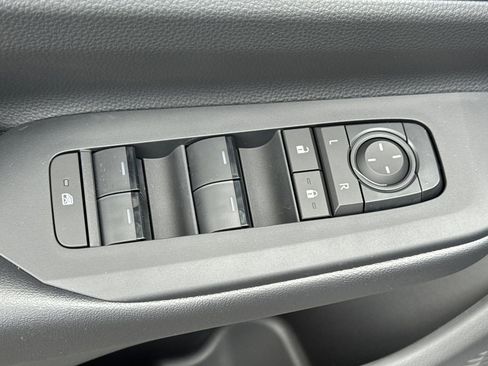 New 2026 Toyota Prius Plug-In Hybrid FWD image 12