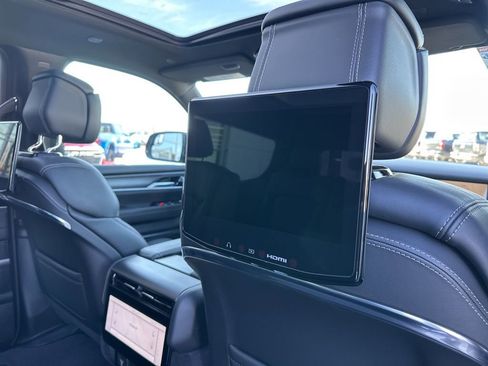 New 2026 Jeep Grand Wagoneer Summit w/ Rear Seat Video Group I image 4
