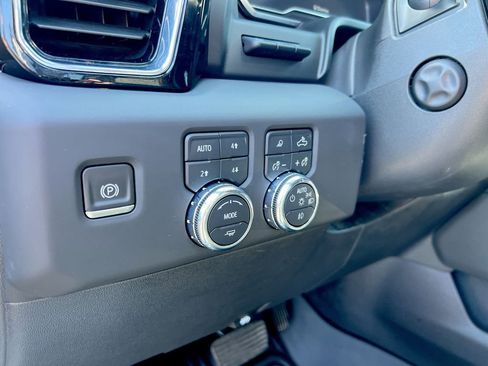 Used 2022 GMC Sierra 1500 Denali w/ Denali Reserve Package AWD/4WD image 16