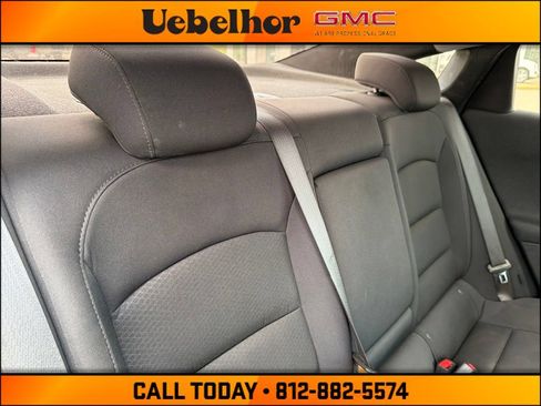 Used 2023 Chevrolet Malibu LT FWD image 5