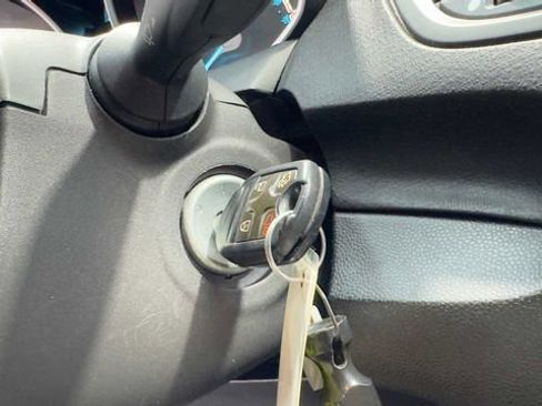 Used 2015 Ford Fiesta SE FWD image 30