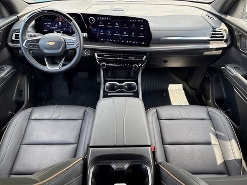 Used 2026 Chevrolet Traverse High Country w/ LPO, Floor Liner Package FWD image 12