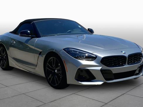 Certified 2025 BMW Z4 sDrive30i w/ Shadowloine Package RWD image 2