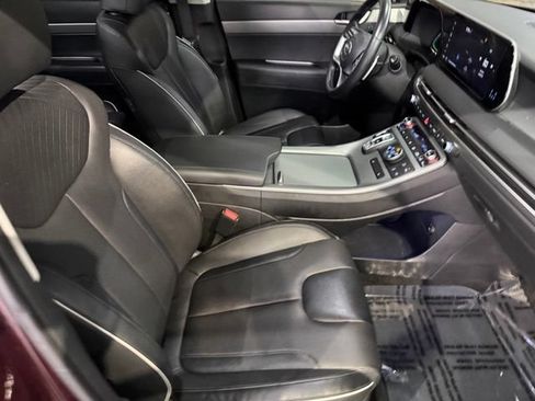Used 2023 Hyundai Palisade SEL w/ Winter Package AWD/4WD image 32