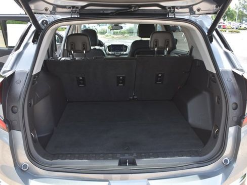 Used 2019 GMC Terrain SLT w/ Preferred Package AWD/4WD image 19