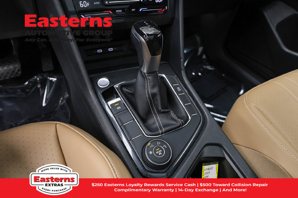 Used 2023 Volkswagen Tiguan SE AWD/4WD image 13